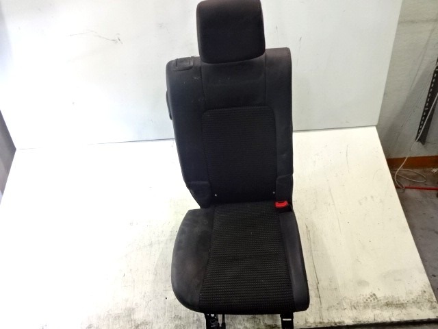 TRETJA VRSTA ENOJNI SEDEZ BLAGO OEM N. 23PSPCVCAPTMK1SV5P ORIGINAL REZERVNI DEL CHEVROLET CAPTIVA MK1 C100 (2006 - 2011) DIESEL LETNIK 2011