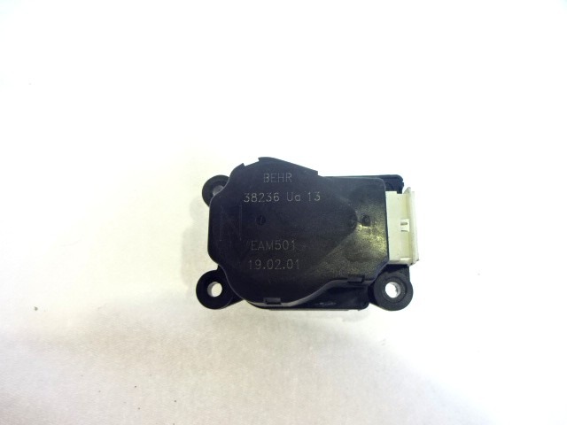 MOTORCEK OGREVANJA OEM N. 38236U ORIGINAL REZERVNI DEL PEUGEOT 206 / 206 CC 2A/C 2D 2E/K (1998 - 2003) BENZINA LETNIK 2001