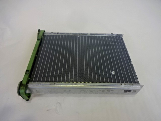 GRELEC RADIATORJA OEM N. 271159831R ORIGINAL REZERVNI DEL RENAULT MEGANE MK3 BZ0/1 B3 DZ0/1 KZ0/1 BER/SPORTOUR/ESTATE (2009 - 2015) DIESEL LETNIK 2014