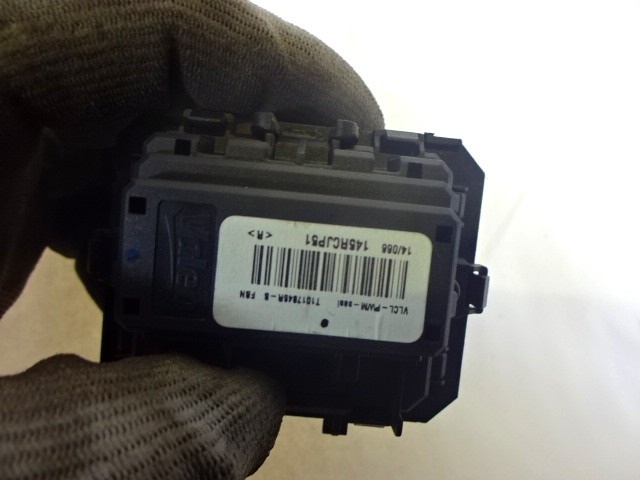REGULATOR PREZRACEVANJA OEM N. T1017845R ORIGINAL REZERVNI DEL RENAULT MEGANE MK3 BZ0/1 B3 DZ0/1 KZ0/1 BER/SPORTOUR/ESTATE (2009 - 2015) DIESEL LETNIK 2014