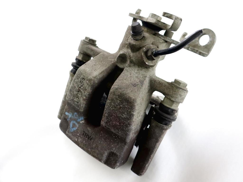 ZADNJE DESNE ZAVORNE CELJUSTI  OEM N. 440018805R ORIGINAL REZERVNI DEL RENAULT MEGANE MK3 BZ0/1 B3 DZ0/1 KZ0/1 BER/SPORTOUR/ESTATE (2009 - 2015) DIESEL LETNIK 2014