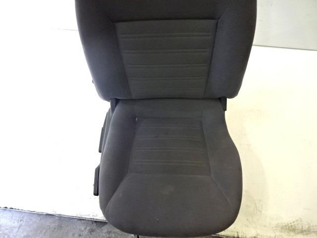 SPREDNJI DESNI SEDE? BLAGO OEM N. SEADTFTCROMA194MK2SW5P ORIGINAL REZERVNI DEL FIAT CROMA 194 MK2 (2005 - 10/2007)  DIESEL LETNIK 2007