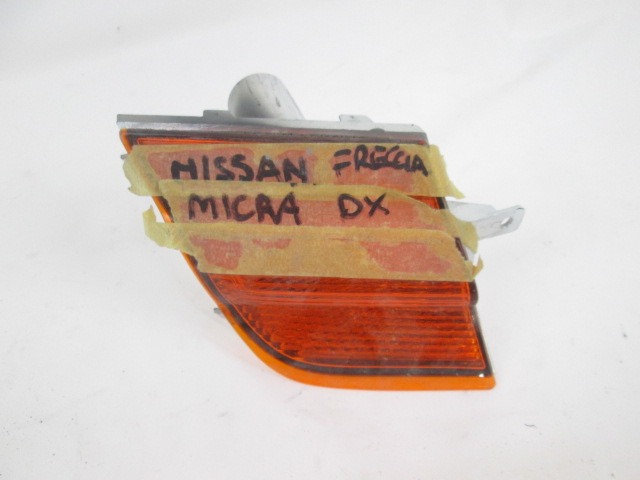 SPREDNJI INDIKATOR OEM N. 89027936 ORIGINAL REZERVNI DEL NISSAN MICRA K12 K12E MK3 (2002 - 2010) BENZINA LETNIK 2004