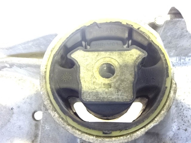 SPREDNJA OS/NOSILEC MOTORJA OEM N. 1K0199369F ORIGINAL REZERVNI DEL VOLKSWAGEN GOLF PLUS 5M1 521 MK1 (2004 - 2009) DIESEL LETNIK 2006