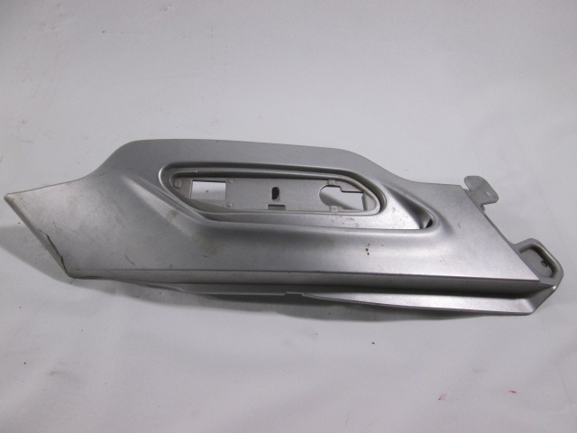 ZUNANJI PROFILI IN LETVE OEM N. 51139804607 ORIGINAL REZERVNI DEL MINI COUNTRYMAN R60 (2010 - 2014)DIESEL LETNIK 2012