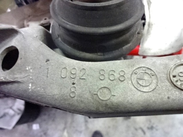 SPREDNJA OS/NOSILEC MOTORJA OEM N. 31106755072 ORIGINAL REZERVNI DEL BMW SERIE 5 E39 BER/SW (1995 - 08/2000) BENZINA LETNIK 1998