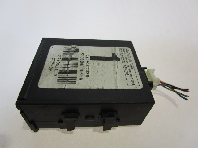 CENTRALNO ZAKLEPANJE OEM N. 897410D030 ORIGINAL REZERVNI DEL TOYOTA YARIS P9 MK2 (01/2006 - 2009) BENZINA LETNIK 2006