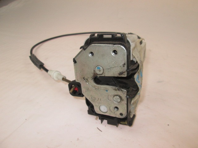 CENTRALNO ZAKLEPANJE PREDNIH LEVIH VRAT OEM N. 51827413 ORIGINAL REZERVNI DEL FIAT 500 CINQUECENTO 312 MK3 (2007 - 2015) DIESEL LETNIK 2007