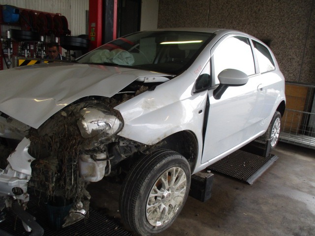 FIAT PUNTO EVO 1.4 B 57KW 5M 3P (2011) RICAMBIO USATO 