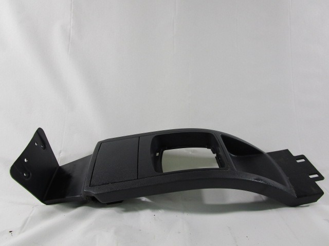 SREDINSKA KONZOLA  OEM N. 6Q1857961 ORIGINAL REZERVNI DEL VOLKSWAGEN POLO 9N (10/2001 - 2005) BENZINA LETNIK 2002