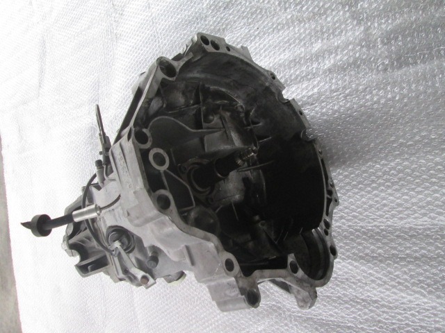 ROCNI MENJALNIK OEM N. APL08056 ORIGINAL REZERVNI DEL AUDI A4 B5 BER/SW (1994 - 12/2000) DIESEL LETNIK 1996