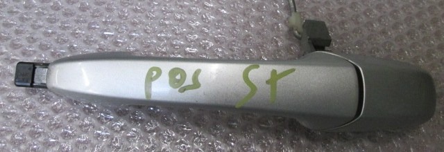 ZUNANJA KLJUKA ZADNJA LEVA VRATA OEM N. 22C59410D01 ORIGINAL REZERVNI DEL MAZDA 3 MK1 BK (2003 - 2009)DIESEL LETNIK 2005