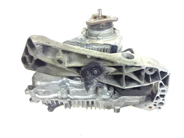 4X4 REDUKTOR OEM N. 27107636174 27607636181 ORIGINAL REZERVNI DEL BMW SERIE 5 F10 F11 (2010 - 2017) DIESEL LETNIK 2011