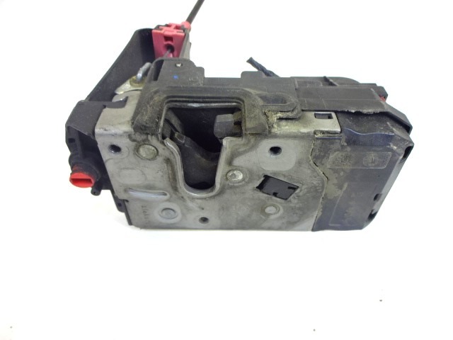 CENTRALNO ZAKLEPANJE ZADNJIH DESNIH VRAT OEM N. 13210739 ORIGINAL REZERVNI DEL OPEL ASTRA H A04 L48 L08 L35 L67 R 5P/3P/SW (2007 - 2010) DIESEL LETNIK 2007