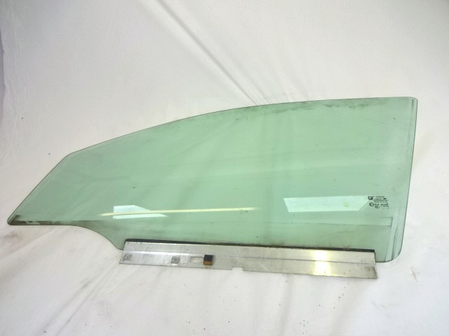 STEKLO SPREDNJIH LEVIH VRAT OEM N. 93183266 ORIGINAL REZERVNI DEL OPEL ASTRA H A04 L48 L08 L35 L67 R 5P/3P/SW (2007 - 2010) DIESEL LETNIK 2007
