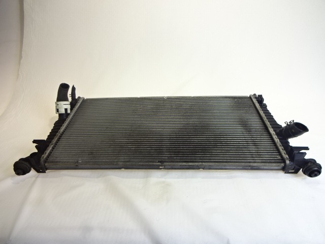 RADIATOR VODE OEM N. Z60215200C ORIGINAL REZERVNI DEL MAZDA 3 MK1 BK (2003 - 2009)BENZINA LETNIK 2004