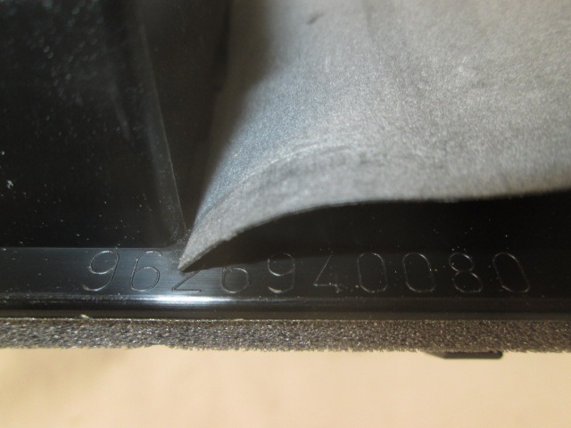 DRUGI ZUNANJI DODATKI OEM N. 8580.78 ORIGINAL REZERVNI DEL PEUGEOT 206 / 206 CC 2A/C 2D 2E/K (1998 - 2003) BENZINA LETNIK 2003