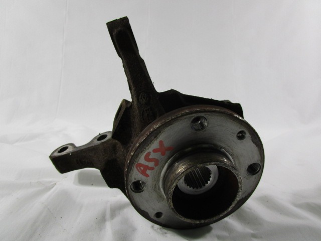 LEVI VRTLJIVI LEZAJ / PESTO KOLESA Z LEZAJEM SPREDAJ OEM N. 8200150222 ORIGINAL REZERVNI DEL NISSAN KUBISTAR X76 (2003 - 2009) DIESEL LETNIK 2004