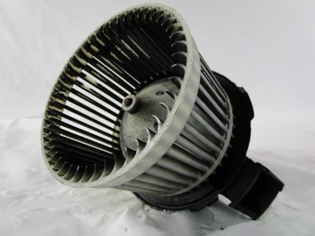 VENTILATOR  KABINE  OEM N. 77364885 ORIGINAL REZERVNI DEL FIAT PANDA 169 (2003 - 08/2009) BENZINA LETNIK 2004