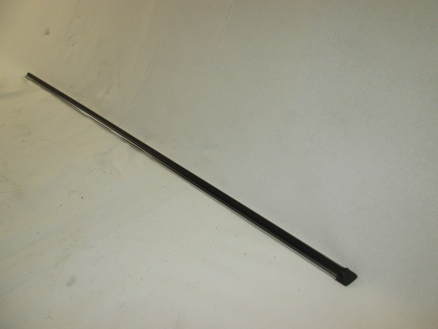 ZUNANJI PROFILI IN LETVE OEM N. 4354369 ORIGINAL REZERVNI DEL FIAT 131 (1974 - 1985)BENZINA LETNIK 1974