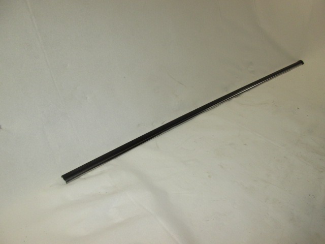 ZUNANJI PROFILI IN LETVE OEM N. 4354369 ORIGINAL REZERVNI DEL FIAT 131 (1974 - 1985)BENZINA LETNIK 1974