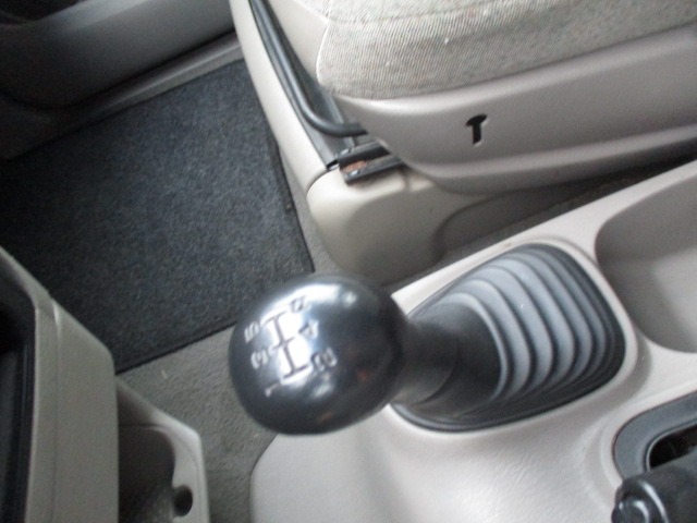 CHRYSLER VOYAGER 2.5 D 104KW 5M 5P (2001) RICAMBIO USATO 