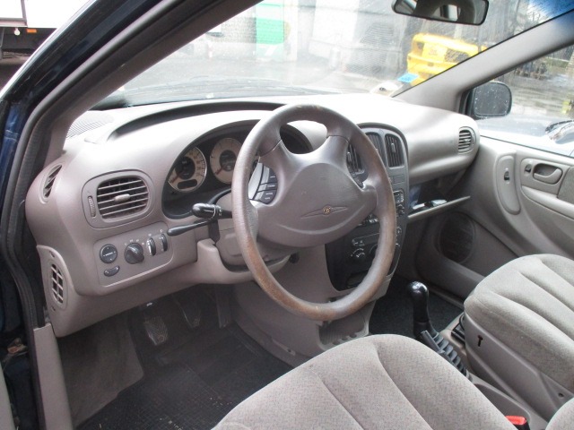 CHRYSLER VOYAGER 2.5 D 104KW 5M 5P (2001) RICAMBIO USATO 