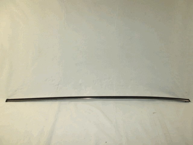 ZUNANJI PROFILI IN LETVE OEM N. 4354219 ORIGINAL REZERVNI DEL FIAT 131 (1974 - 1985)BENZINA LETNIK 1974