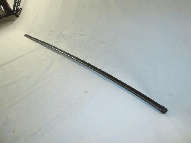 ZUNANJI PROFILI IN LETVE OEM N. 4354219 ORIGINAL REZERVNI DEL FIAT 131 (1974 - 1985)BENZINA LETNIK 1974