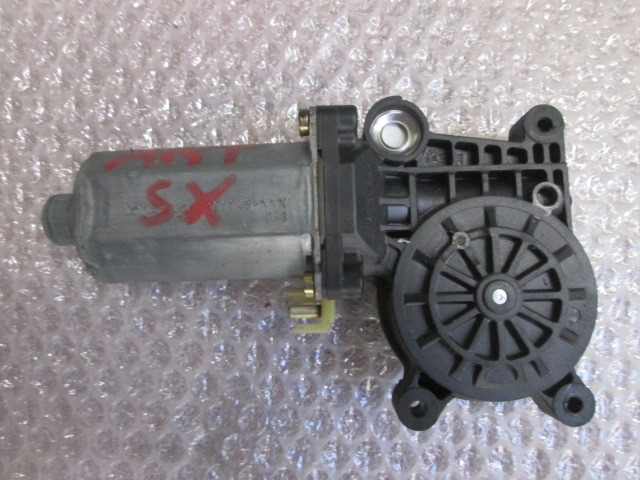 DVIZNI MEHANIZEM SPREDNIH STEKEL  OEM N. 1688201142 ORIGINAL REZERVNI DEL MERCEDES CLASSE A W168 5P V168 3P 168.031 168.131 (1997 - 2000) BENZINA LETNIK 2000