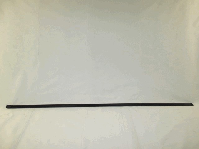 ZUNANJI PROFILI IN LETVE OEM N.  ORIGINAL REZERVNI DEL FIAT 128 (1969 - 1983)BENZINA LETNIK 1977