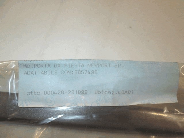 ZUNANJI PROFILI IN LETVE OEM N. 6657495 ORIGINAL REZERVNI DEL FORD FIESTA GFJ MK3 (1989 - 1995)BENZINA LETNIK 1989