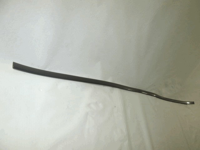 ZUNANJI PROFILI IN LETVE OEM N. 6657495 ORIGINAL REZERVNI DEL FORD FIESTA GFJ MK3 (1989 - 1995)BENZINA LETNIK 1989