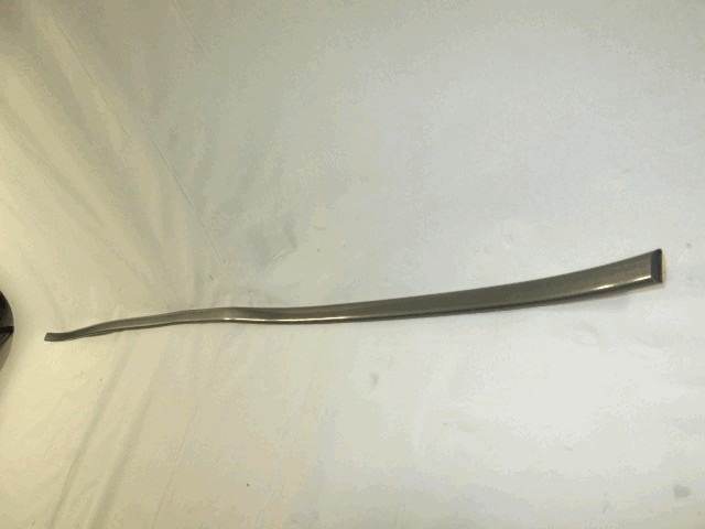 ZUNANJI PROFILI IN LETVE OEM N. 6657495 ORIGINAL REZERVNI DEL FORD FIESTA GFJ MK3 (1989 - 1995)BENZINA LETNIK 1989