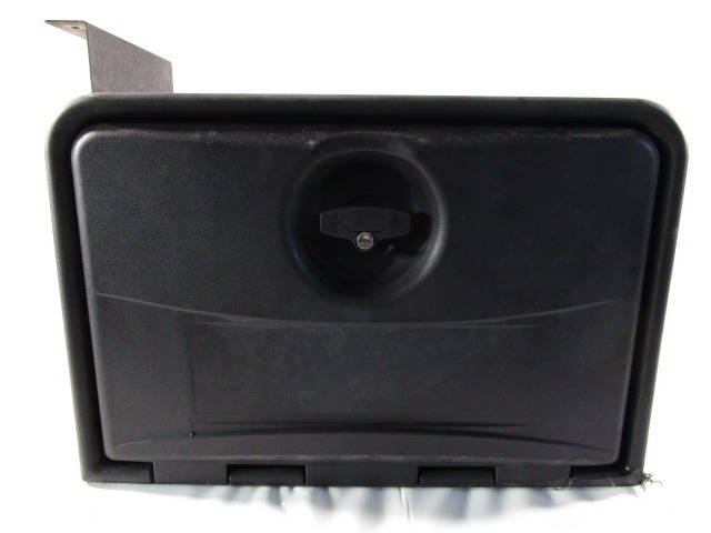 DRUGI ZUNANJI DODATKI OEM N. 500336474 ORIGINAL REZERVNI DEL IVECO DAILY MK4 (2006 - 2014)DIESEL LETNIK 2010