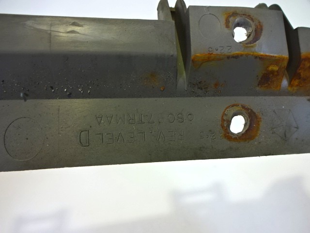 MONTA?NI DELI /  ARMATURNE PLOSCE SPODNJI OEM N. 0SCB7TRMAA ORIGINAL REZERVNI DEL CHRYSLER VOYAGER/GRAN VOYAGER RG RS MK4 (2001 - 2007) DIESEL LETNIK 2001