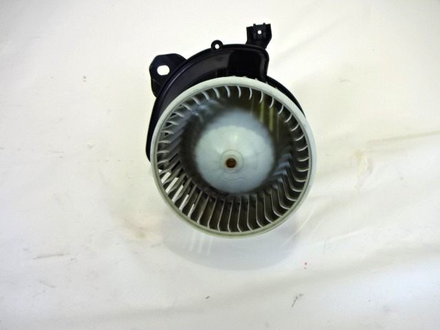 VENTILATOR  KABINE  OEM N. 77365062 ORIGINAL REZERVNI DEL ALFA ROMEO MITO 955 (2008 - 2018) DIESEL LETNIK 2014