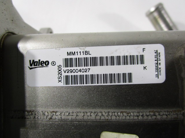 EGR VENTIL/IZMENJALNIK OEM N. V29004027 ORIGINAL REZERVNI DEL PEUGEOT 5008 0U 0E MK1 (2009 - 2013) DIESEL LETNIK 2010