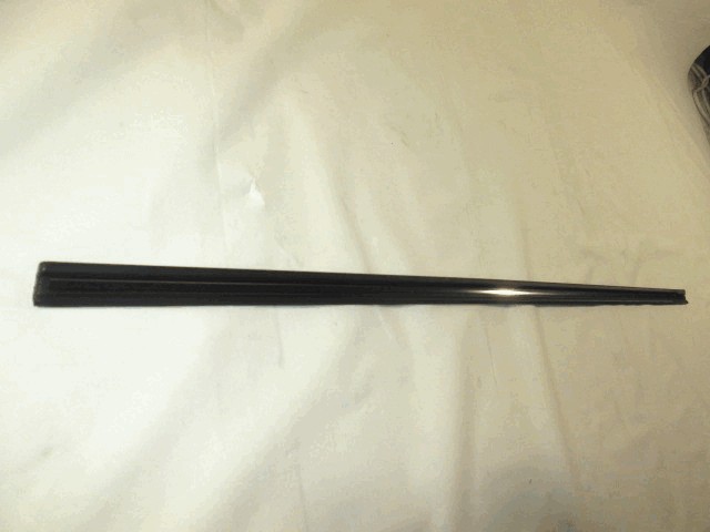 ZUNANJI PROFILI IN LETVE SPREDAJ LEVO OEM N. 173853515D ORIGINAL REZERVNI DEL VOLKSWAGEN GOLF I 17 155 MK1 (1974 - 1983)BENZINA LETNIK 1974