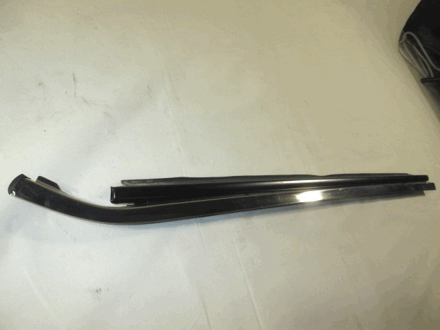 ZUNANJI PROFILI IN LETVE SPREDAJ LEVO OEM N. 7558443 ORIGINAL REZERVNI DEL FIAT REGATA 138 (1983 -1986)BENZINA LETNIK 1985