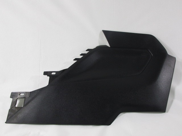 SREDINSKA KONZOLA  OEM N. 9686384577 ORIGINAL REZERVNI DEL PEUGEOT 5008 0U 0E MK1 (2009 - 2013) DIESEL LETNIK 2010