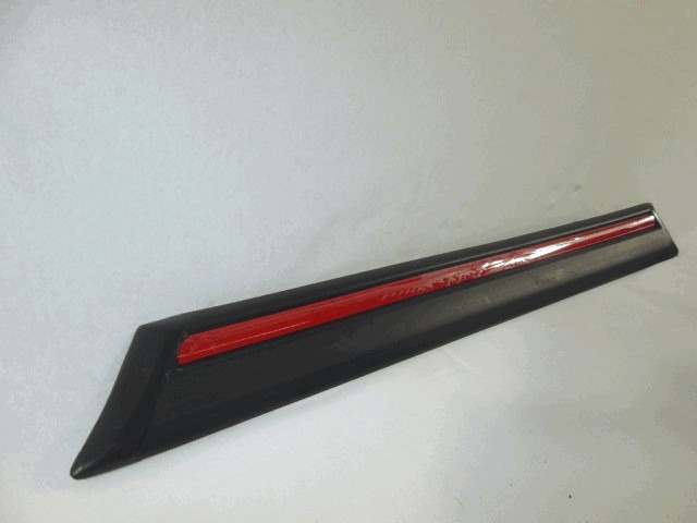 ZUNANJI PROFILI IN LETVE OEM N. 6574636 ORIGINAL REZERVNI DEL FORD FIESTA GFJ MK3 (1989 - 1995)BENZINA LETNIK 1989
