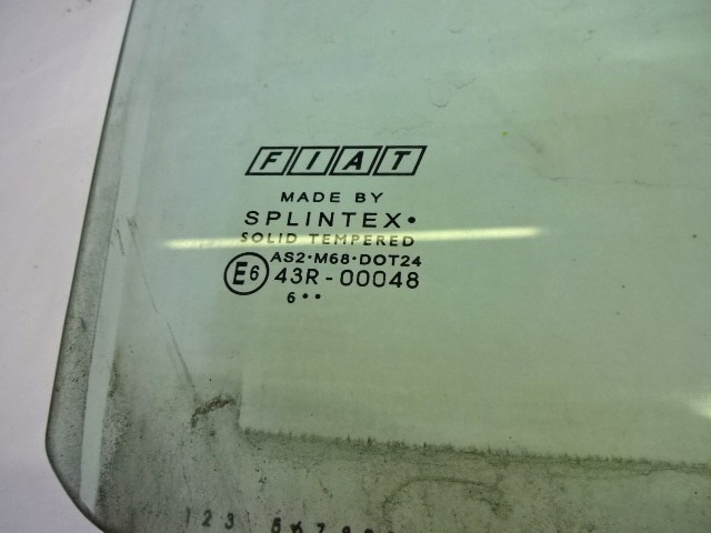 STEKLO ZADNJIH DESNIH VRAT OEM N. 51869145 ORIGINAL REZERVNI DEL FIAT GRANDE PUNTO 199 (2005 - 2012) BENZINA LETNIK 2007