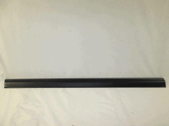ZUNANJI PROFILI IN LETVE SPREDAJ LEVO OEM N. 1236903380 ORIGINAL REZERVNI DEL MERCEDES CLASSE W123 S123 (1976 - 1985)BENZINA LETNIK 1980