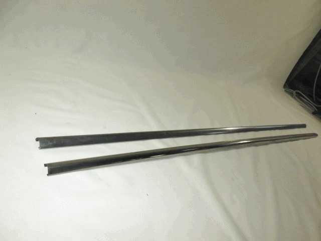 ZUNANJI PROFILI IN LETVE OEM N.  ORIGINAL REZERVNI DEL AUTOBIANCHI A112 (1969 - 1986)BENZINA LETNIK