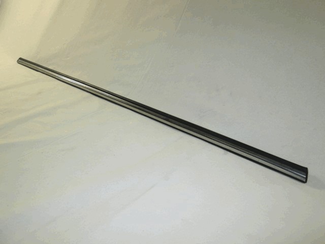 ZUNANJI PROFILI IN LETVE OEM N.  ORIGINAL REZERVNI DEL MERCEDES W114 W115 (1968 - 1976)BENZINA LETNIK 1972