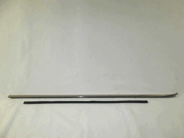 ZUNANJI PROFILI IN LETVE OEM N.  ORIGINAL REZERVNI DEL FIAT ARGENTA (1981 - 1985)BENZINA LETNIK 1981