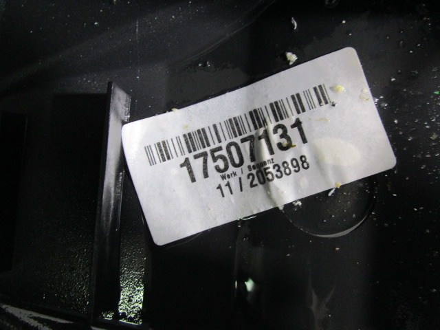 NASLON ZA ROKE/SREDINSKA KONZOLA OEM N. 51169170915 ORIGINAL REZERVNI DEL BMW SERIE 3 BER/SW/COUPE/CABRIO E90/E91/E92/E93 LCI R (2009 - 2012) DIESEL LETNIK 2010