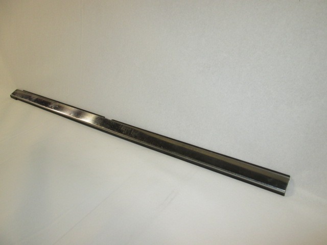 ZUNANJI PROFILI IN LETVE OEM N.  ORIGINAL REZERVNI DEL LANCIA BETA 828 (1972 - 1984)BENZINA LETNIK 1972