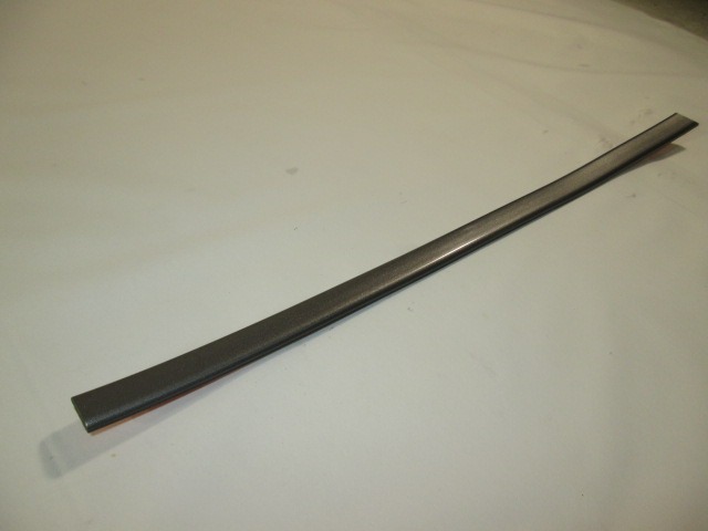 ZUNANJI PROFILI IN LETVE OEM N. 6657501 ORIGINAL REZERVNI DEL FORD FIESTA GFJ MK3 (1989 - 1995)BENZINA LETNIK 1989